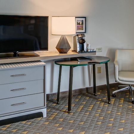 Holiday Inn Rocky Mount I-95 @ Us 64 By Ihg Екстериор снимка