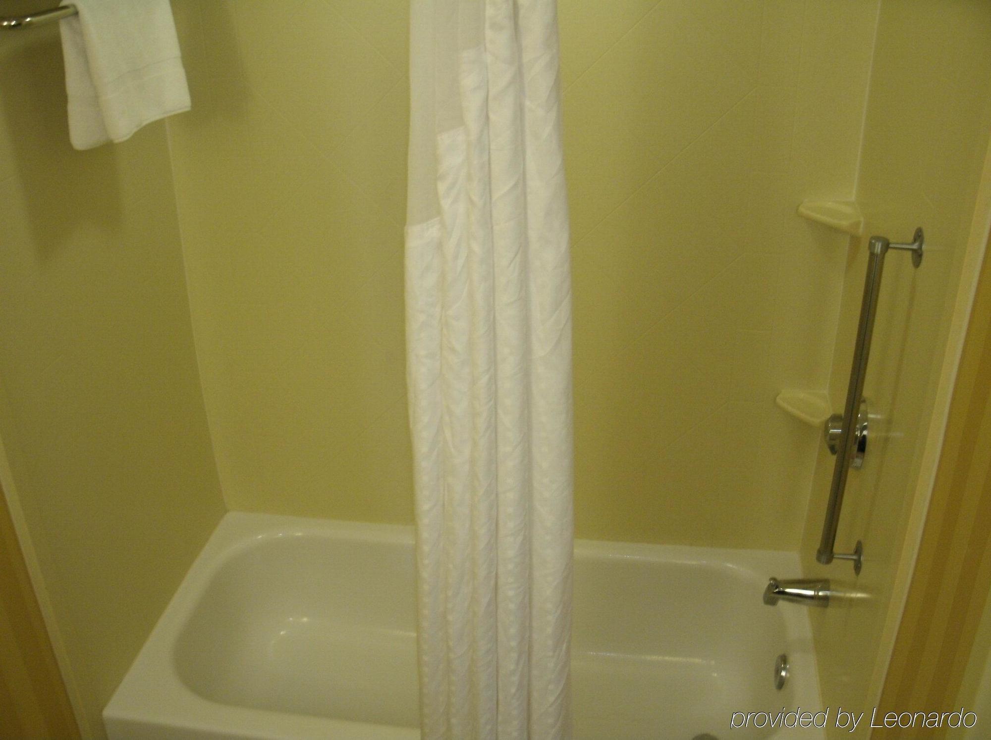 Holiday Inn Rocky Mount I-95 @ Us 64 By Ihg Екстериор снимка